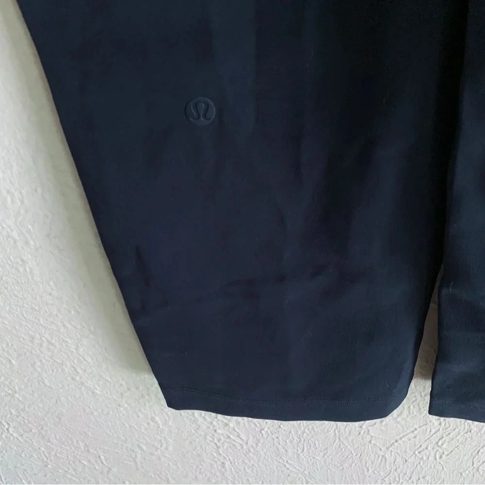 Lululemon On The Fly Crop Woven 23